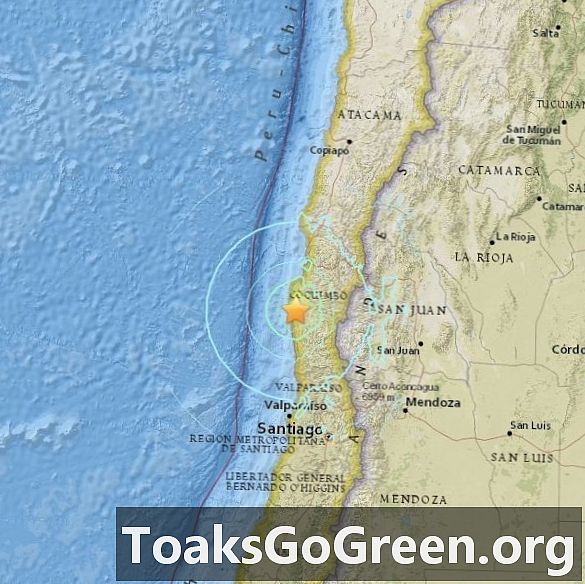 6.8-magnitude na lindol ang tumama sa Chile