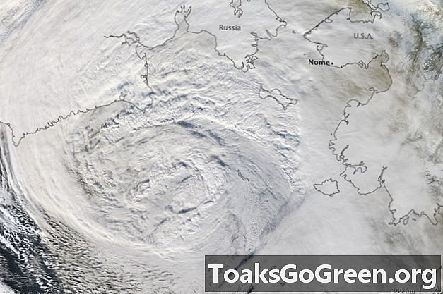 Alaska’nın kasım fırtınasının uydu görüntüsü