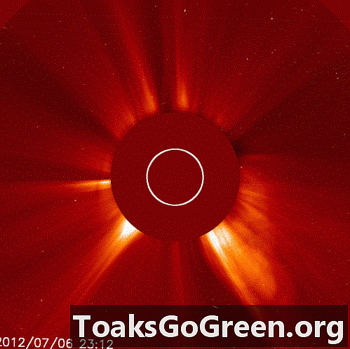 太阳上的活动区域1515释放X耀斑