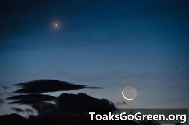 Captures sorprenents de la lluna i Venus