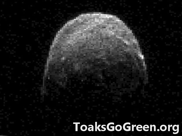 Veel üks uus film lähedalt mööduvast asteroidist 2005 YU55