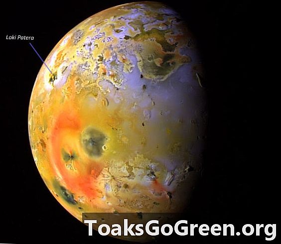 Ang mga astronomo ay nakakahanap ng mga alon sa lawa ng lawa ni Io