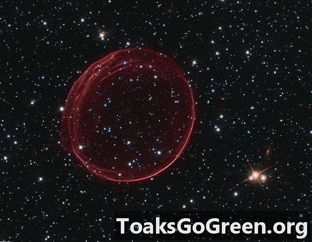Astronomija Dienas attēls palīdz atrisināt supernovas noslēpumu