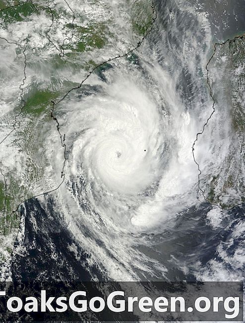 Il ciclone Funso non è divertente per la costa del Mozambico