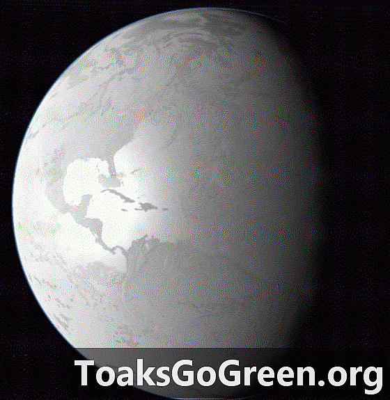 Hjalp skyer Snowball Earth med å tine ut?