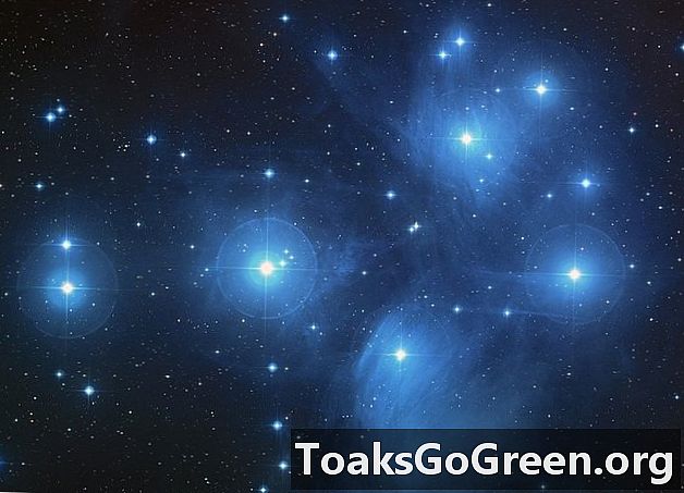 EarthSky 22: Pleiades yıldız kümesi