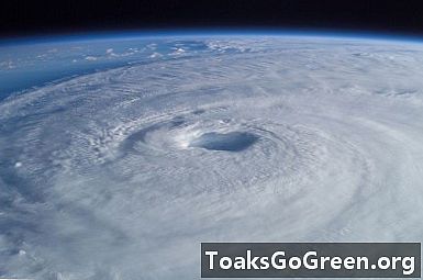 EarthSky 22: Tempeste sulla Terra e Saturno