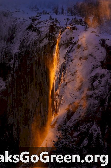 Firefall w Yosemite National Park