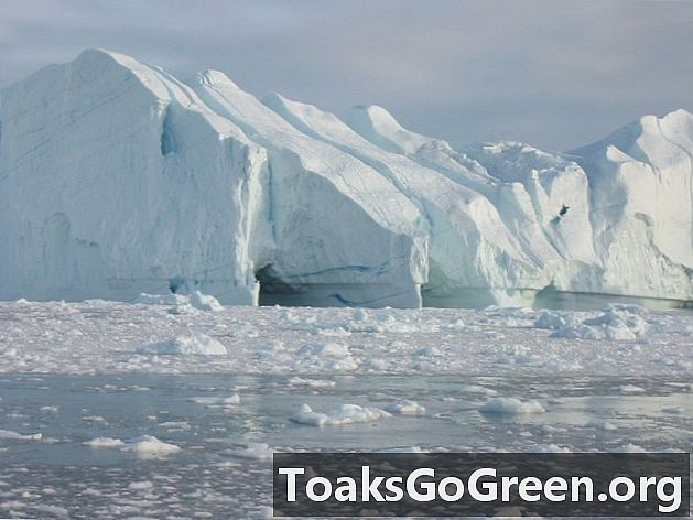 Grenlandska ledena ploskev sama odplakne?