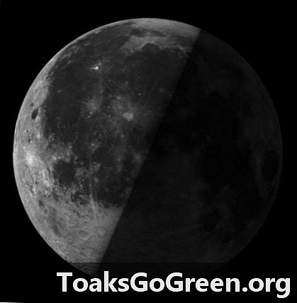 نصف مضاءة القمر الربع الأخير في 17 يونيو
