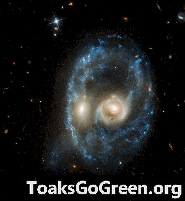 Hubble te trae una cara cósmica espeluznante