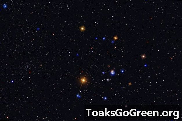 Ang kumpol ng Hyades star: Mukha ng Taurus
