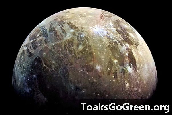 Jupiters maan Ganymedes heeft krachtige refreingolven