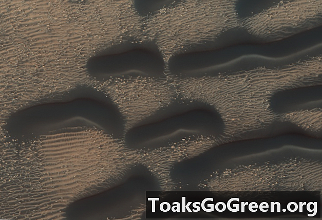 Marsa smiltis pārvietojas nevīžīgi