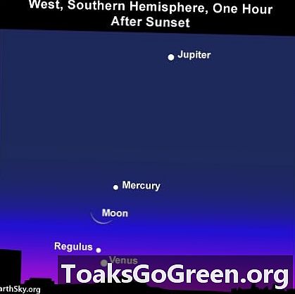 8月4日日没後の月と水星