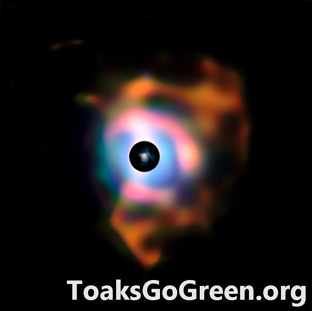Nova slika prikazuje plamene Betelgeuse
