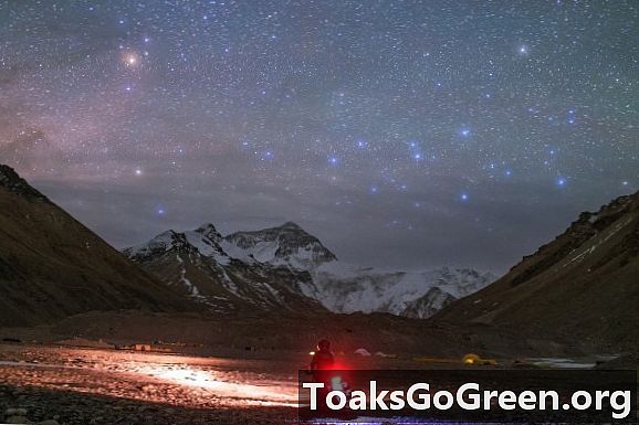 Nočno nebo nad Tibetom