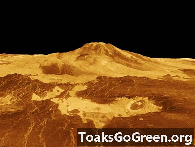 Космический корабль находит активные вулканы на Венере