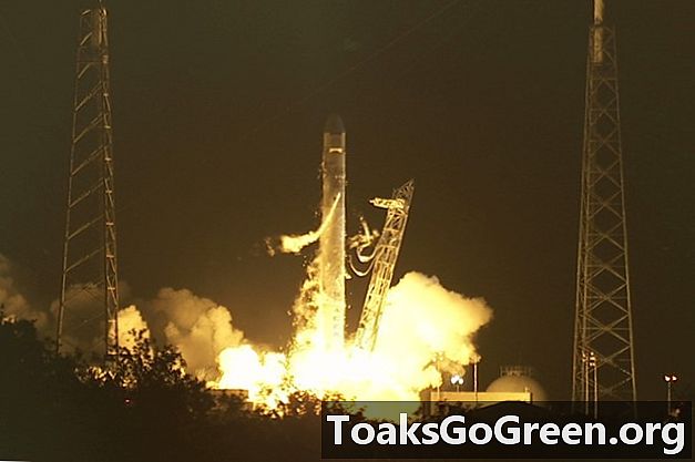 Le lancement réussi de SpaceX envoie des engins en mission historique vers l'ISS