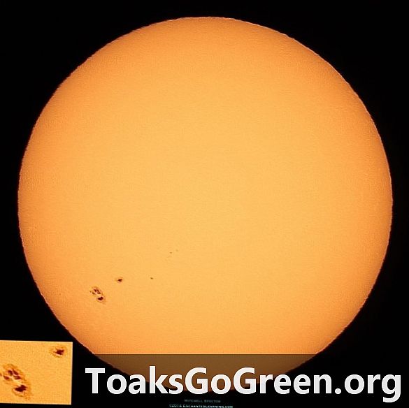 Sunspot datang kembali, mengeluarkan suar M5