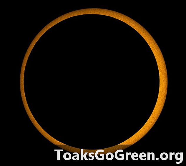 Най-невероятната снимка затъмнение на пръстена някога