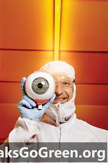 Lensa autofokus terkecil di dunia meniru mata manusia