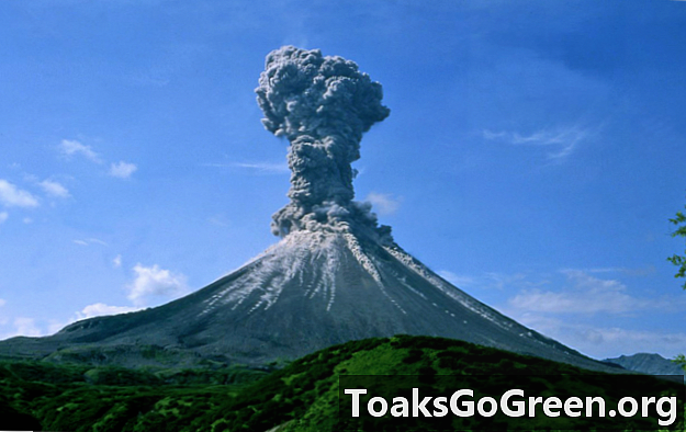 Trooppiset tulivuoret laukaisevat El Niñoksen, kertoo tutkimus