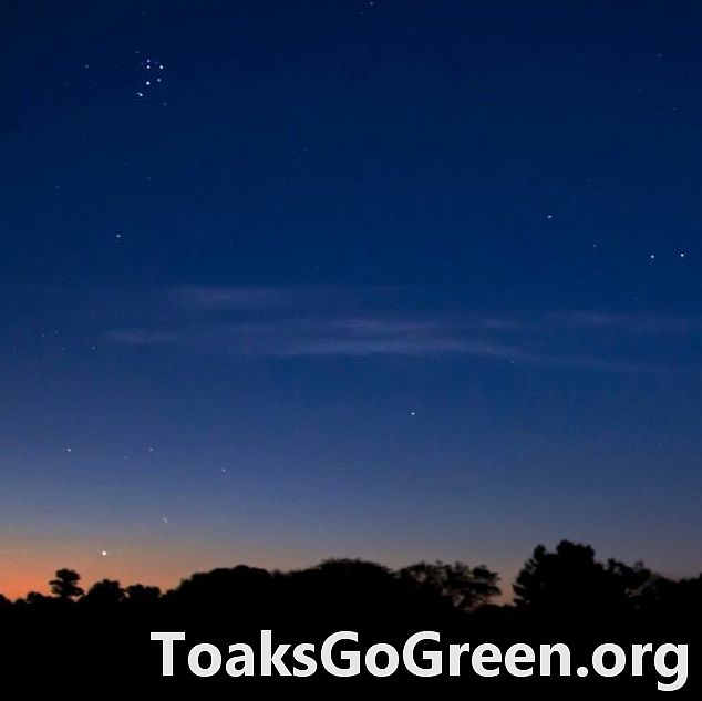 Venus, Mond, Aldebaran vor Tagesanbruch