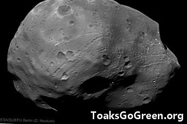 Vídeo: Mars rover assiste Phobos à lua de Marte