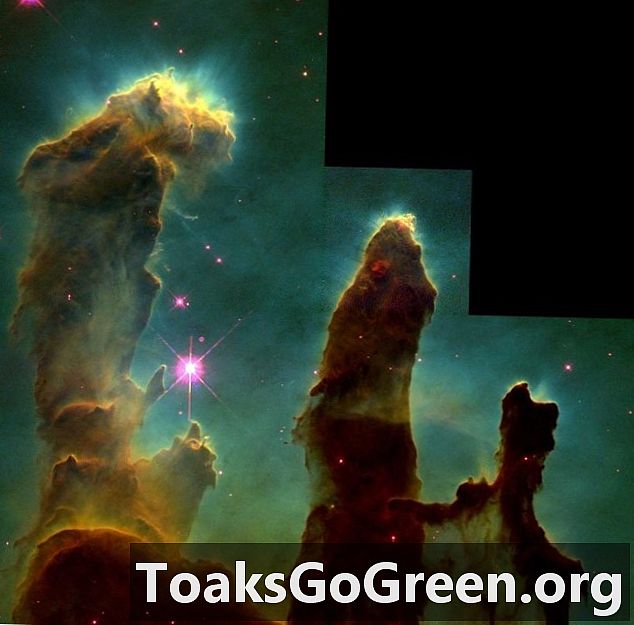 Keindahan yang luar biasa dari Nebula Elang