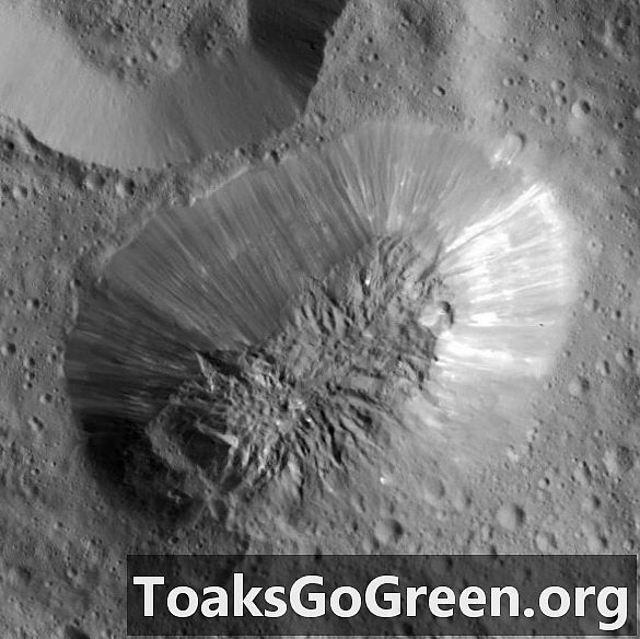 Dawn at Ceres revela trets de misteri