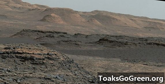Mars Rover es dirigeix ​​cap a les dunes actives
