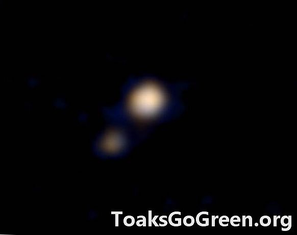 ニューホライズンズのPl王星の最初のカラー写真
