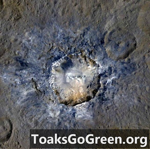Nye billeder af Ceres-kratere