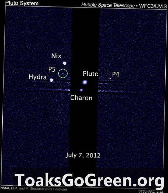 Ang pag-aaral ay nagmumungkahi ng matagal nang pagbangga sa mga satellite ng Pluto