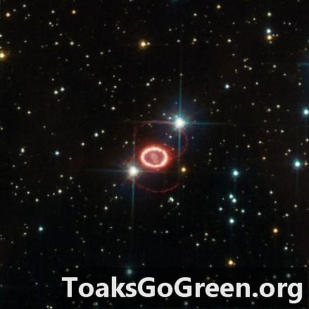 Pozerajte sa na explóziu supergiantnej hviezdy